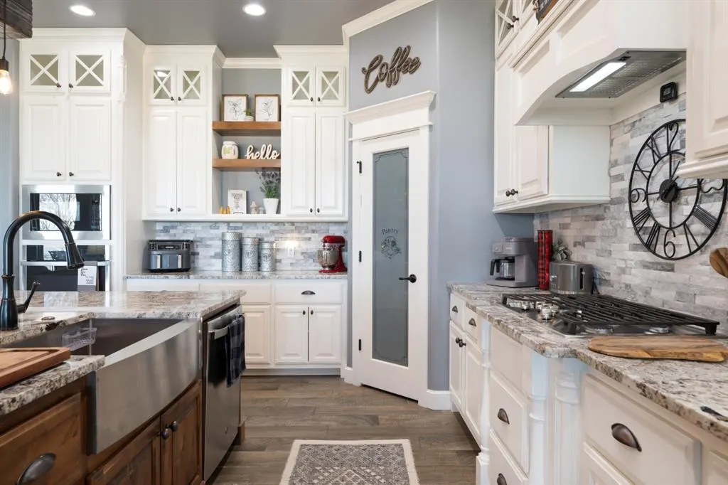 Photo 13 — 2111 NW 37th Street, Newcastle, OK 73065