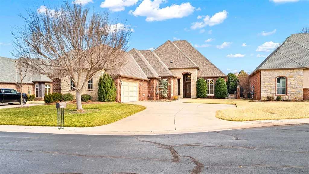 Photo 3 — 12304 Maiden Lane, Oklahoma City, OK 73142