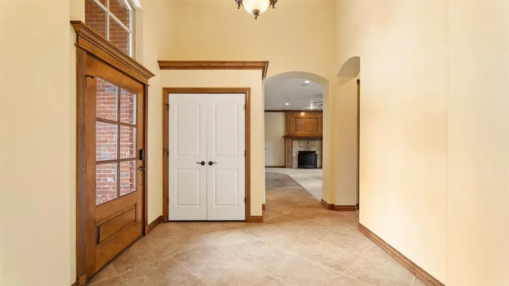 Photo 6 — 12304 Maiden Lane, Oklahoma City, OK 73142