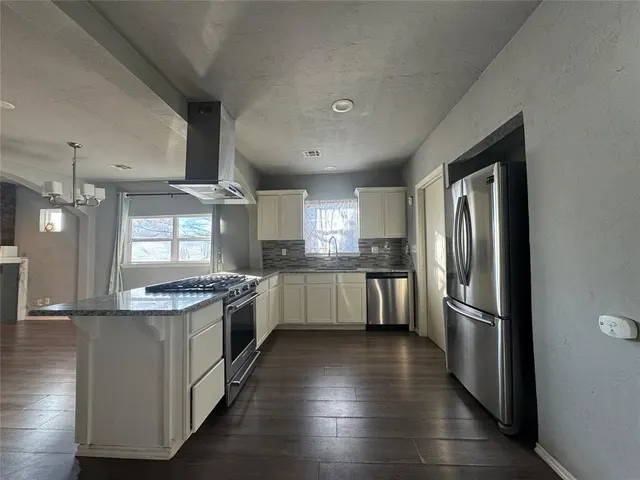 Photo 8 — 2929 NW 18th Street, Oklahoma City, OK 73107