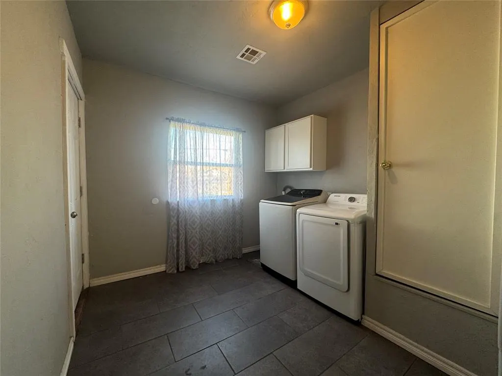 Photo 10 — 2929 NW 18th Street, Oklahoma City, OK 73107