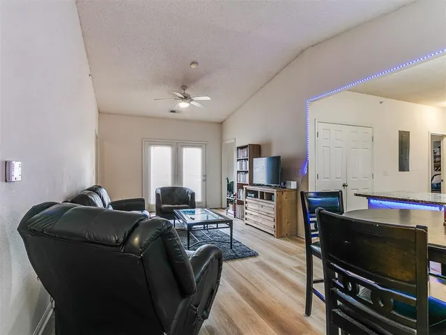 Photo 5 — 2200 Classen Boulevard 3137, Norman, OK 73071