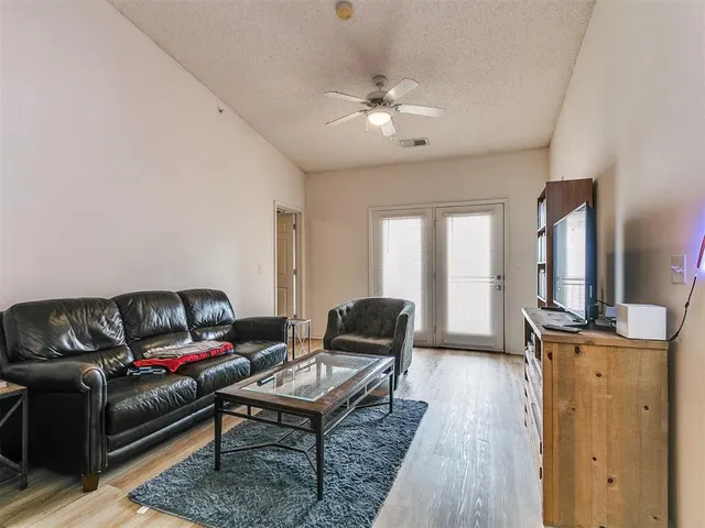Photo 7 — 2200 Classen Boulevard 3137, Norman, OK 73071