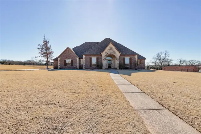 Photo 2 — 8108 Redhawk Lane, Edmond, OK 73034
