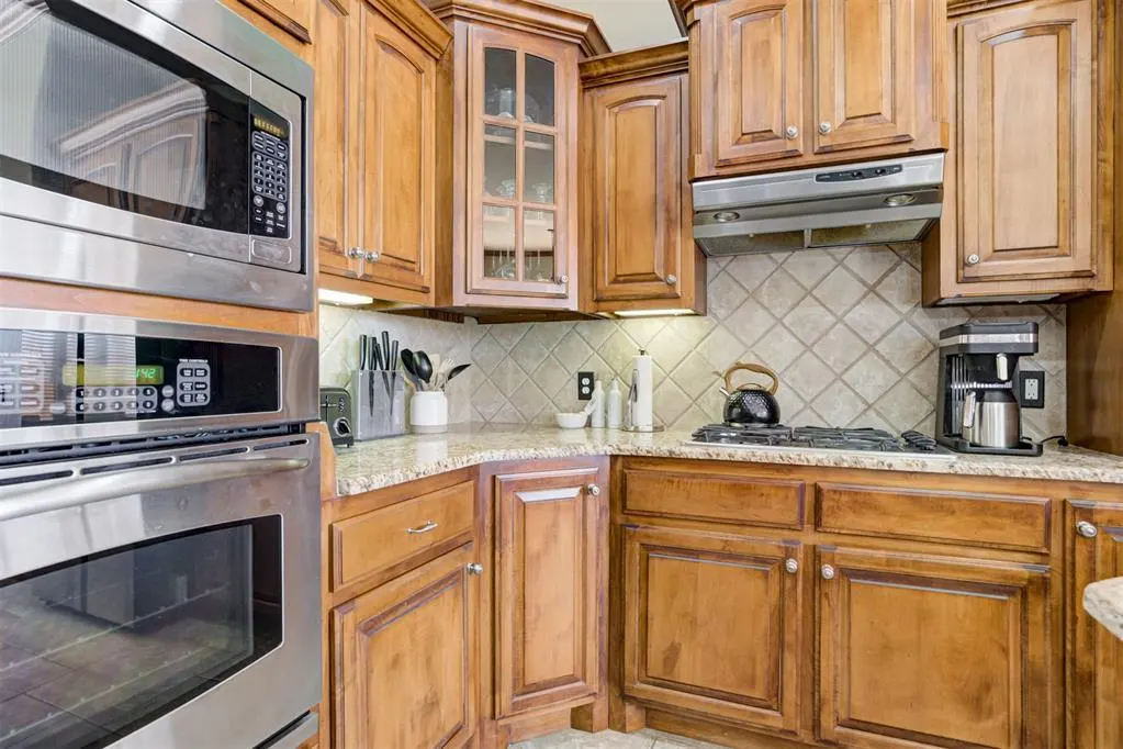 Photo 11 — 8108 Redhawk Lane, Edmond, OK 73034