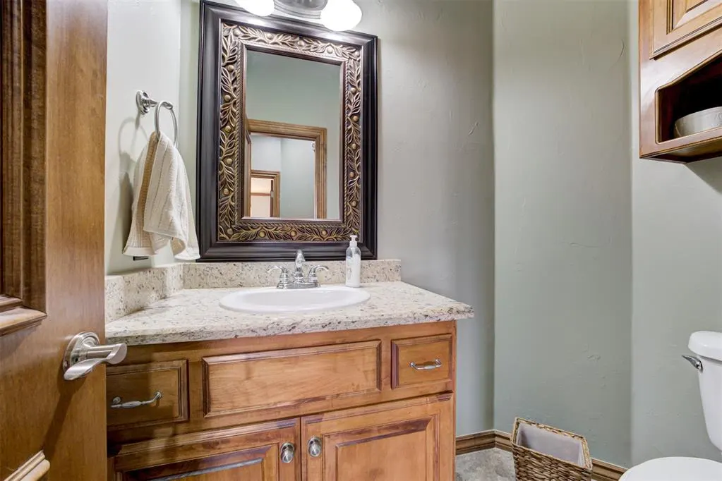 Photo 14 — 8108 Redhawk Lane, Edmond, OK 73034