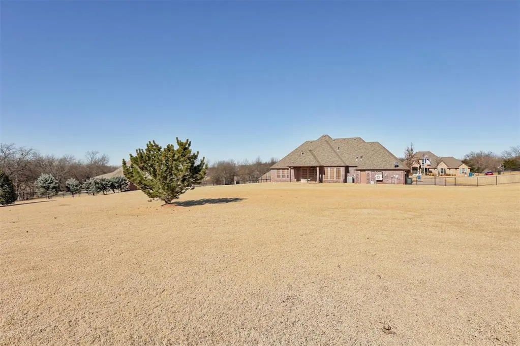 Photo 28 — 8108 Redhawk Lane, Edmond, OK 73034