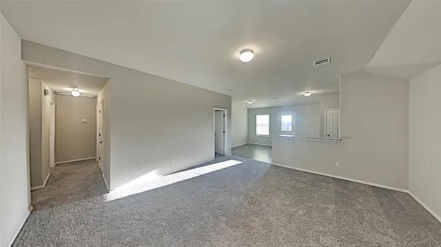 Photo 4 — 4325 Umbria Road, Oklahoma City, OK 73179