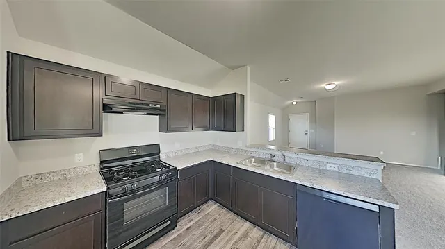 Photo 7 — 4325 Umbria Road, Oklahoma City, OK 73179