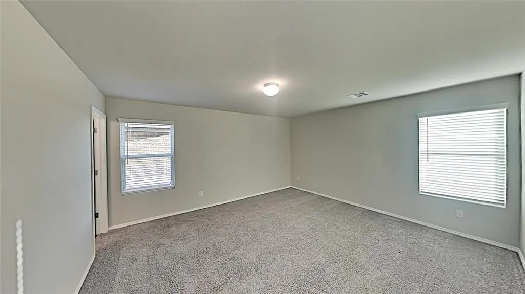 Photo 9 — 4325 Umbria Road, Oklahoma City, OK 73179