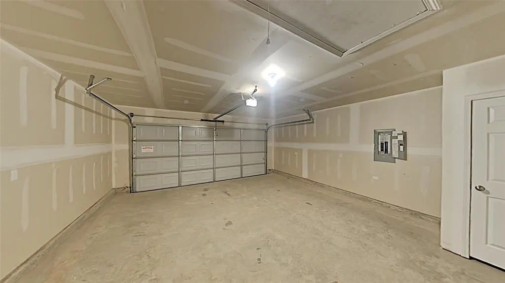 Photo 14 — 4325 Umbria Road, Oklahoma City, OK 73179