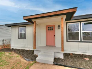 Sold home at 3320 SW 39th Street