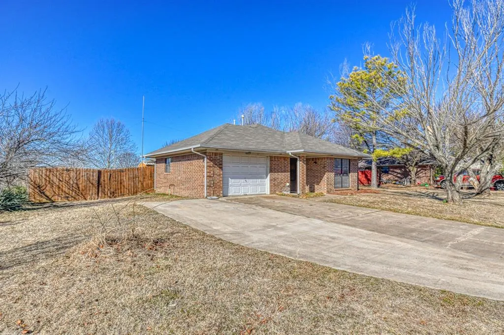 Photo 3 — 16057 County Road 3536 Road, Ada, OK 74820