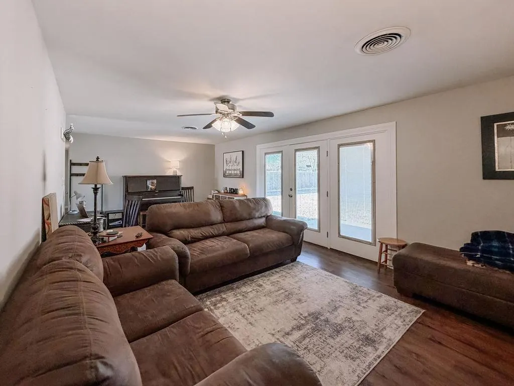 Photo 8 — 923 N Krest Drive, Weatherford, OK 73096
