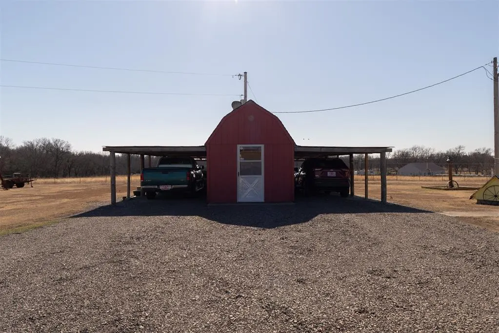 Photo 19 — 30716 E County Road 1650, Elmore City, OK 73433