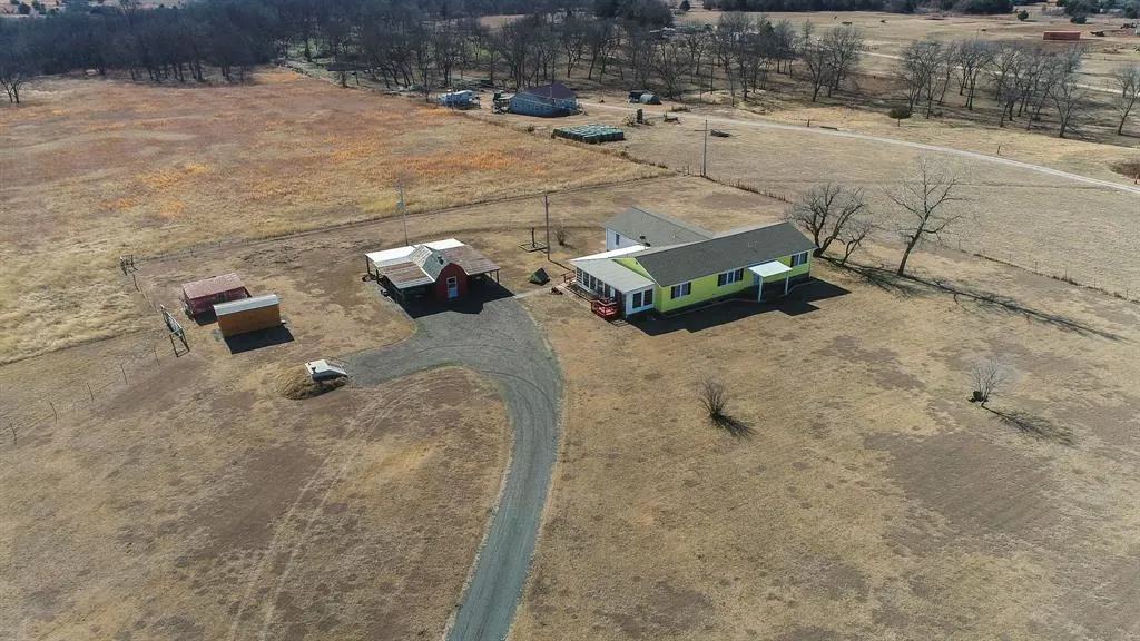 Photo 26 — 30716 E County Road 1650, Elmore City, OK 73433