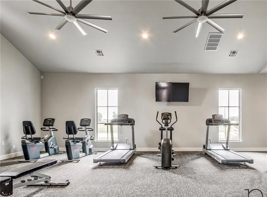 Photo 32 — 16417 Burgundy West Drive, Edmond, OK 73013
