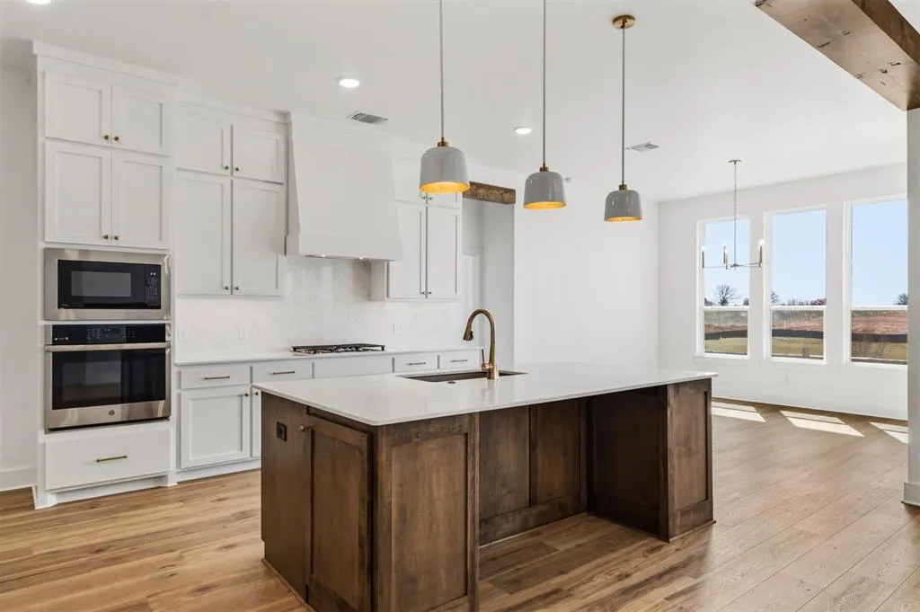 Photo 10 — 1412 SW 160th Street, Moore, OK 73170