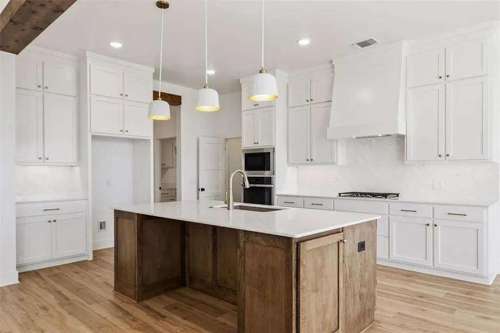 Photo 16 — 1412 SW 160th Street, Moore, OK 73170