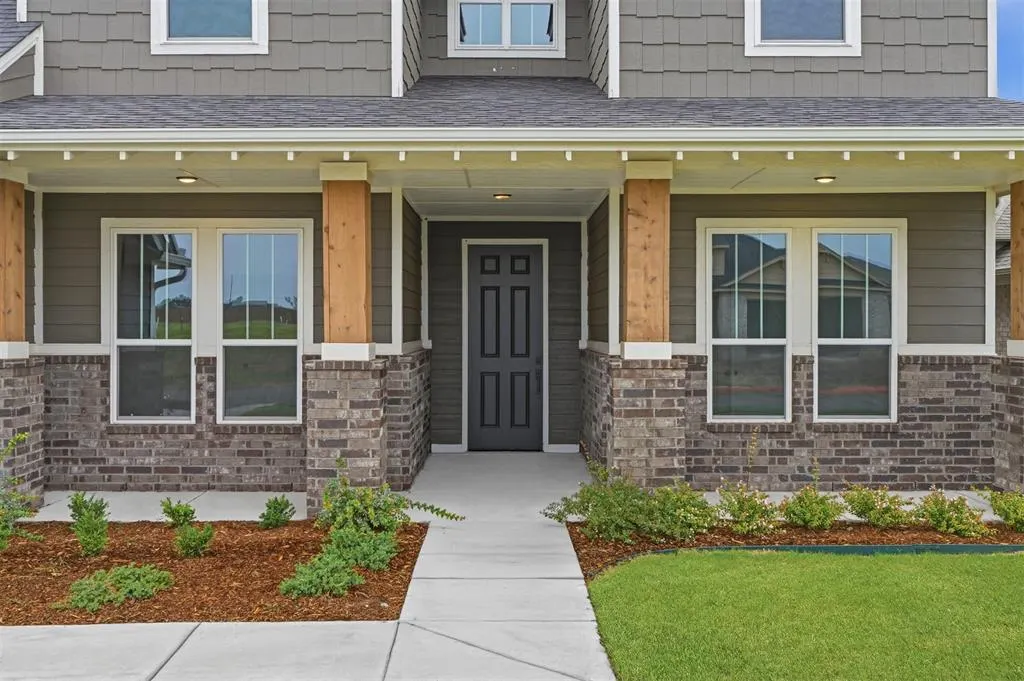Photo 3 — 1412 SW 160th Street, Moore, OK 73170