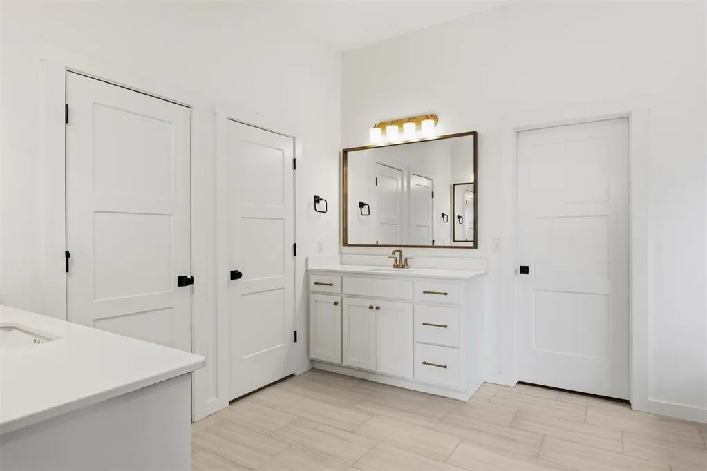 Photo 33 — 1412 SW 160th Street, Moore, OK 73170