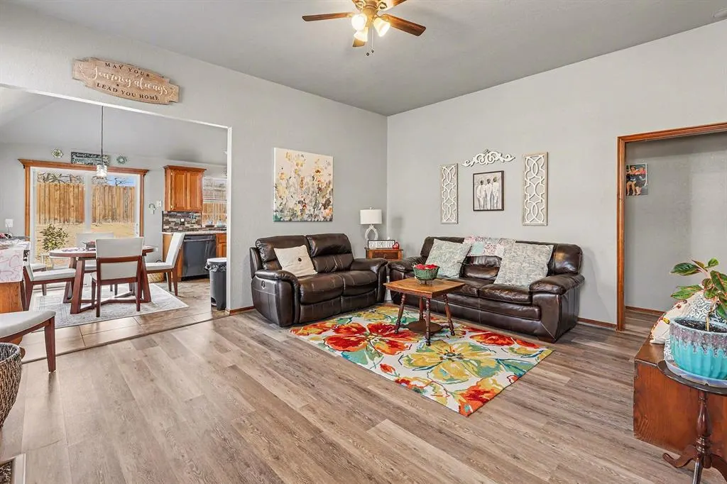 Photo 8 — 913 Heather Glen Terrace, Norman, OK 73072