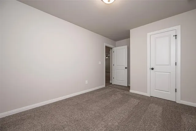 Photo 8 — 1916 Meadow Brook Road, Yukon, OK 73099