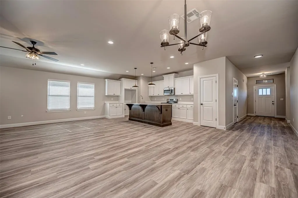 Photo 20 — 1916 Meadow Brook Road, Yukon, OK 73099