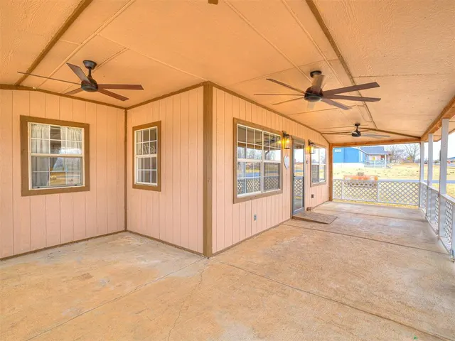 Photo 7 — 840879 S 2nd Street, Stroud, OK 74079