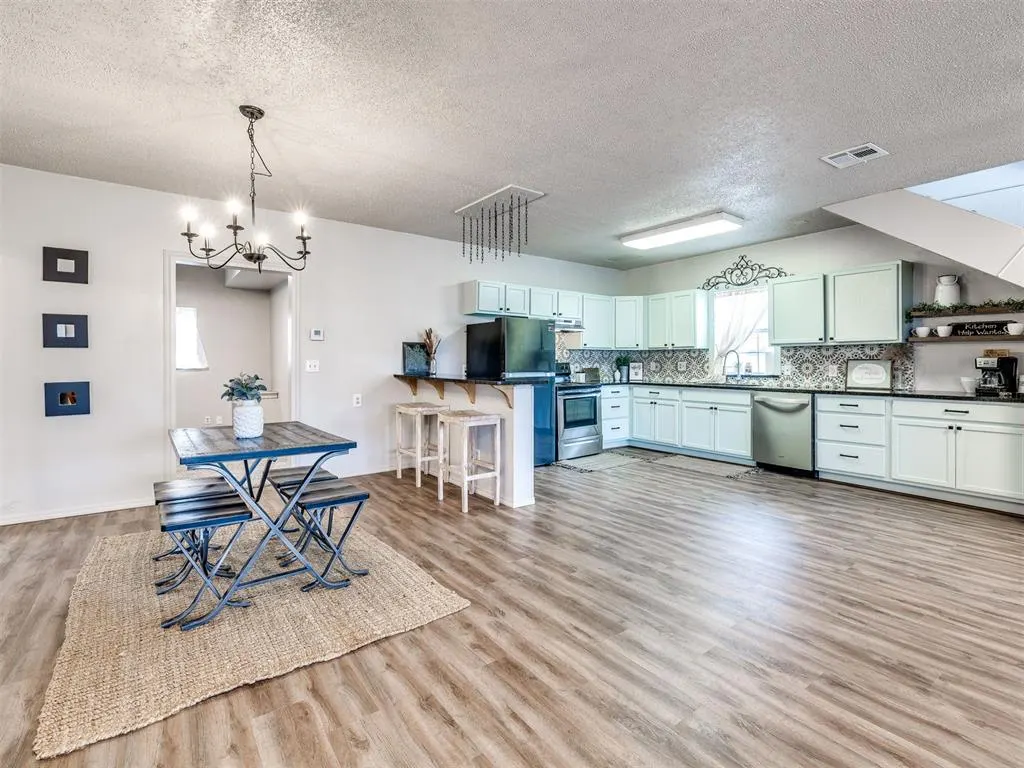 Photo 12 — 840879 S 2nd Street, Stroud, OK 74079