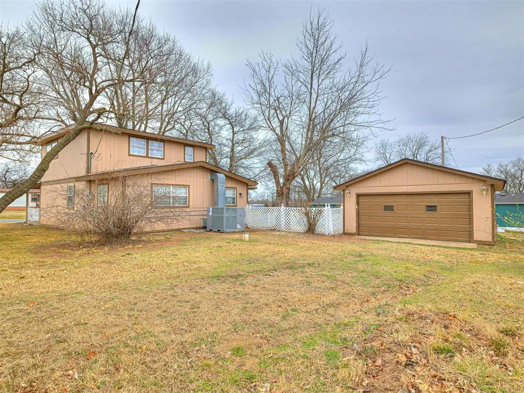 Photo 41 — 840879 S 2nd Street, Stroud, OK 74079