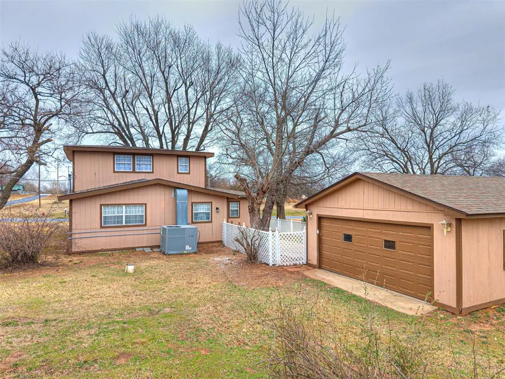 Photo 42 — 840879 S 2nd Street, Stroud, OK 74079