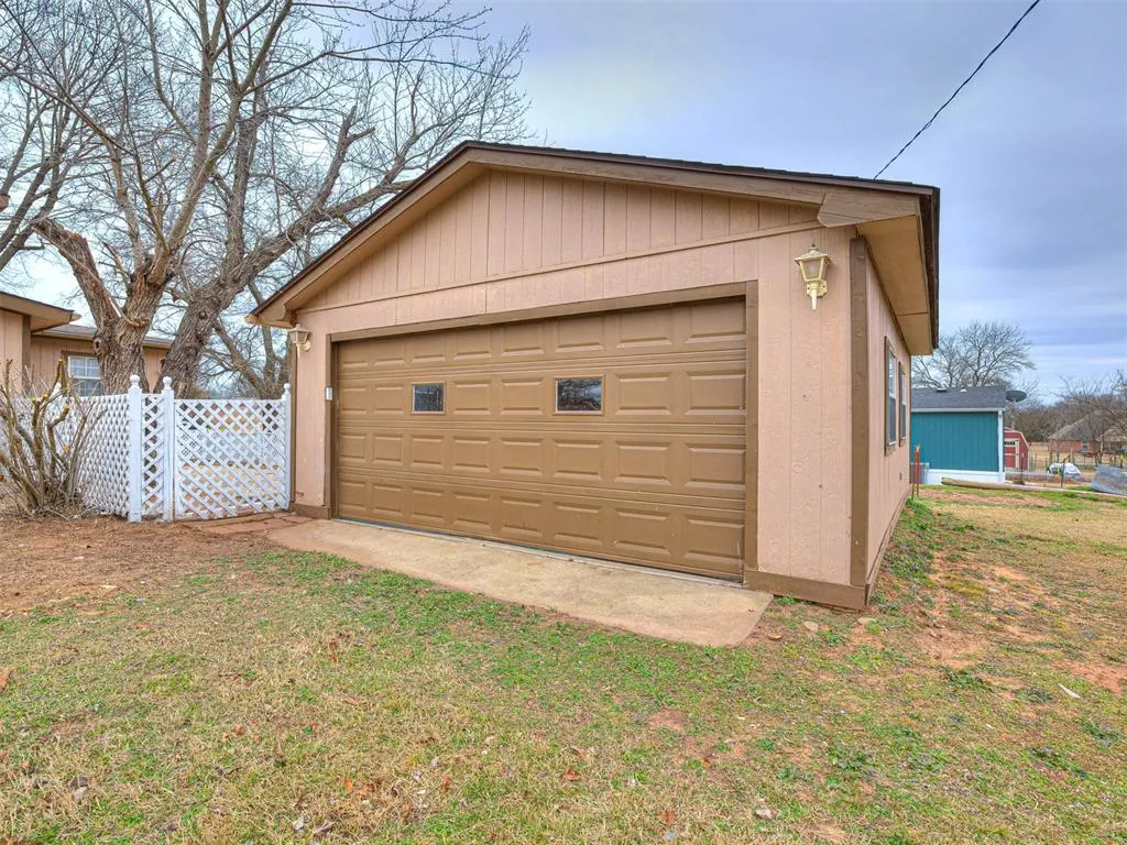 Photo 43 — 840879 S 2nd Street, Stroud, OK 74079