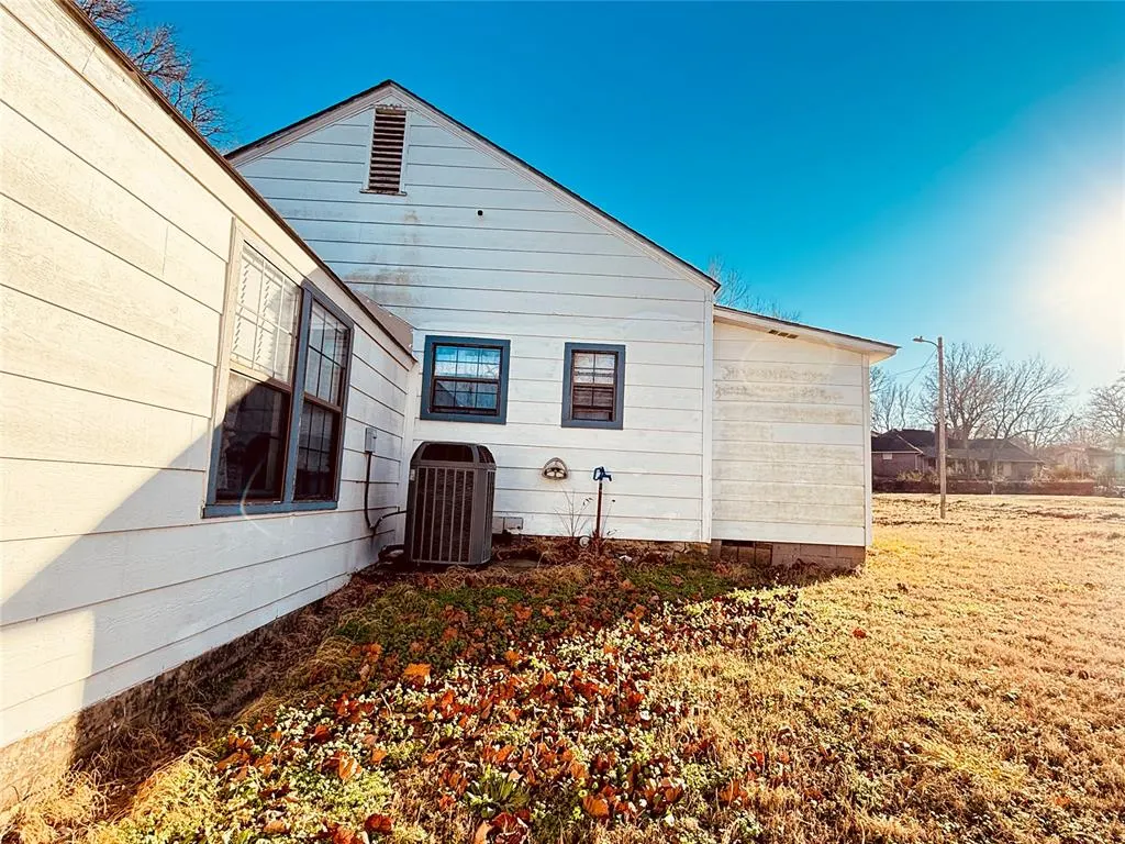 Photo 31 — 825 S Eufaula Avenue, Wewoka, OK 74884