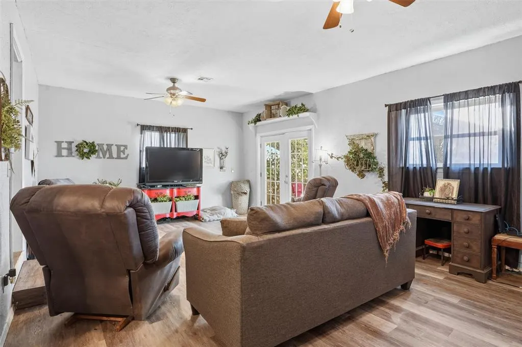 Photo 8 — 708 W 12th Street, Cordell, OK 73632