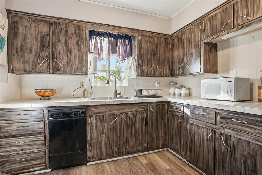 Photo 12 — 708 W 12th Street, Cordell, OK 73632