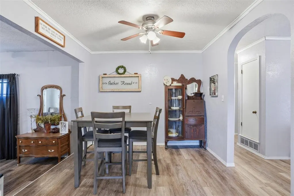 Photo 17 — 708 W 12th Street, Cordell, OK 73632