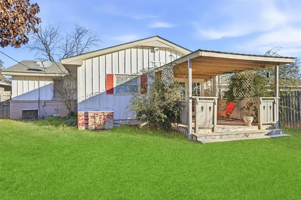 Photo 28 — 708 W 12th Street, Cordell, OK 73632
