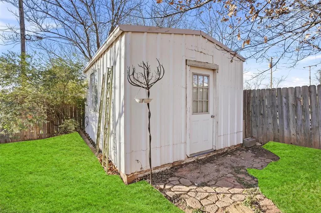 Photo 31 — 708 W 12th Street, Cordell, OK 73632
