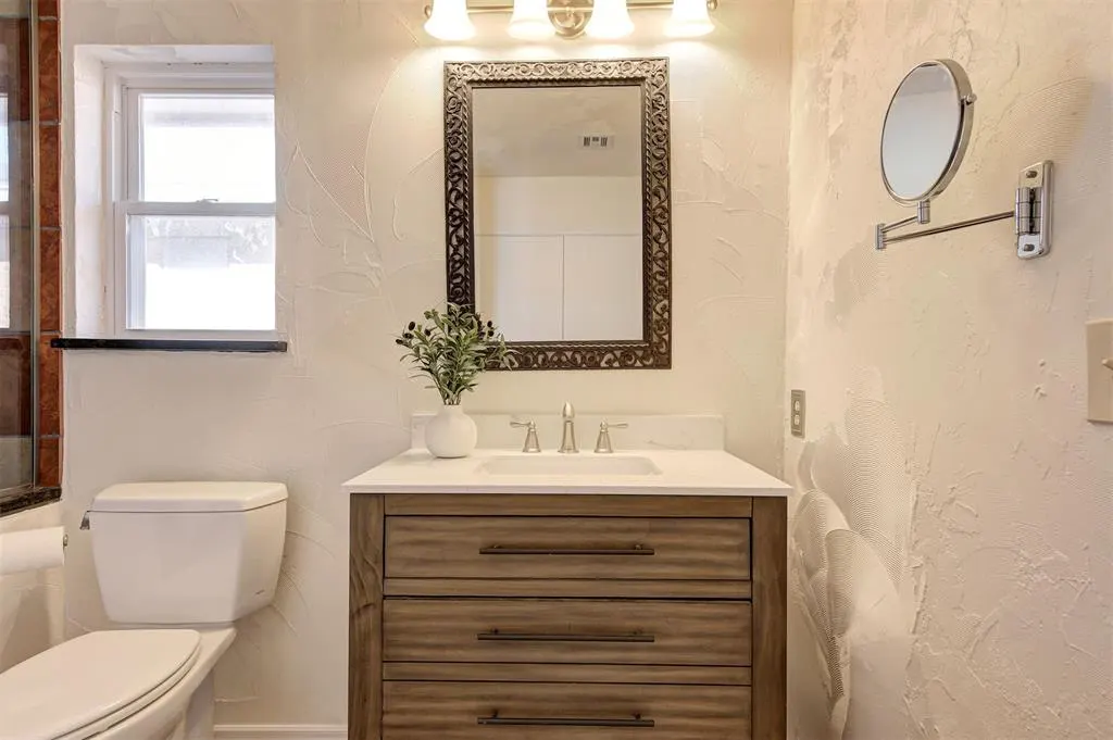 Photo 29 — 8037 Willow Creek Boulevard, Oklahoma City, OK 73162