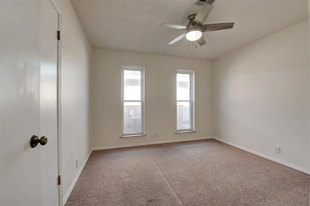 Photo 31 — 8037 Willow Creek Boulevard, Oklahoma City, OK 73162