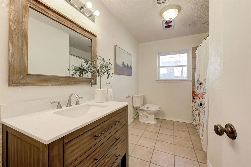 Photo 33 — 8037 Willow Creek Boulevard, Oklahoma City, OK 73162
