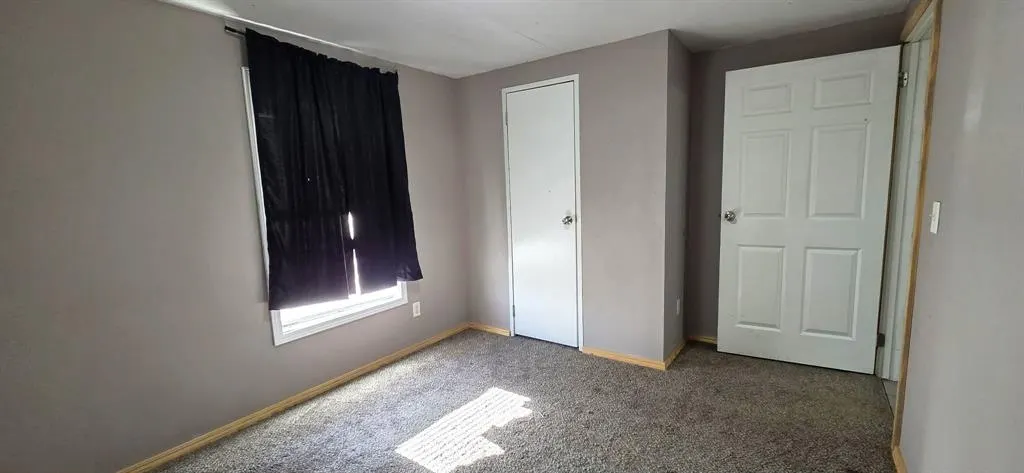Photo 9 — 224 W 10th Street, Holdenville, OK 74848