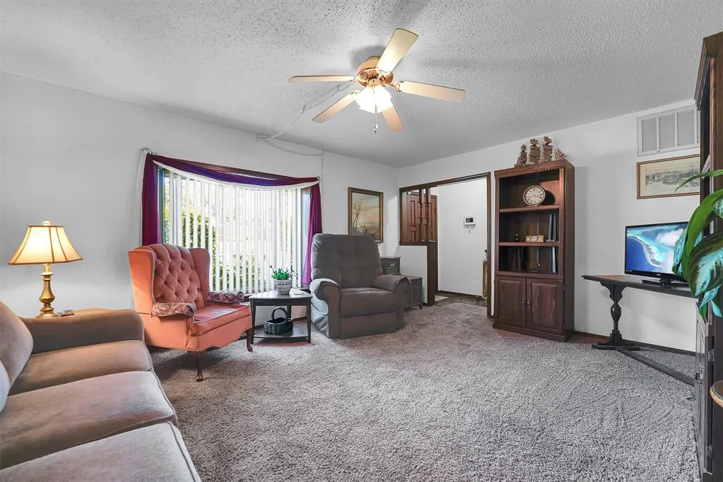 Photo 7 — 409 S McDonald Street, Dill City, OK 73641