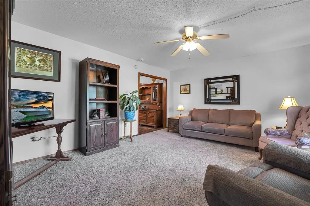Photo 8 — 409 S McDonald Street, Dill City, OK 73641