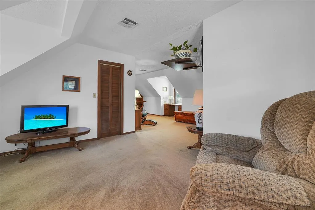 Photo 24 — 409 S McDonald Street, Dill City, OK 73641