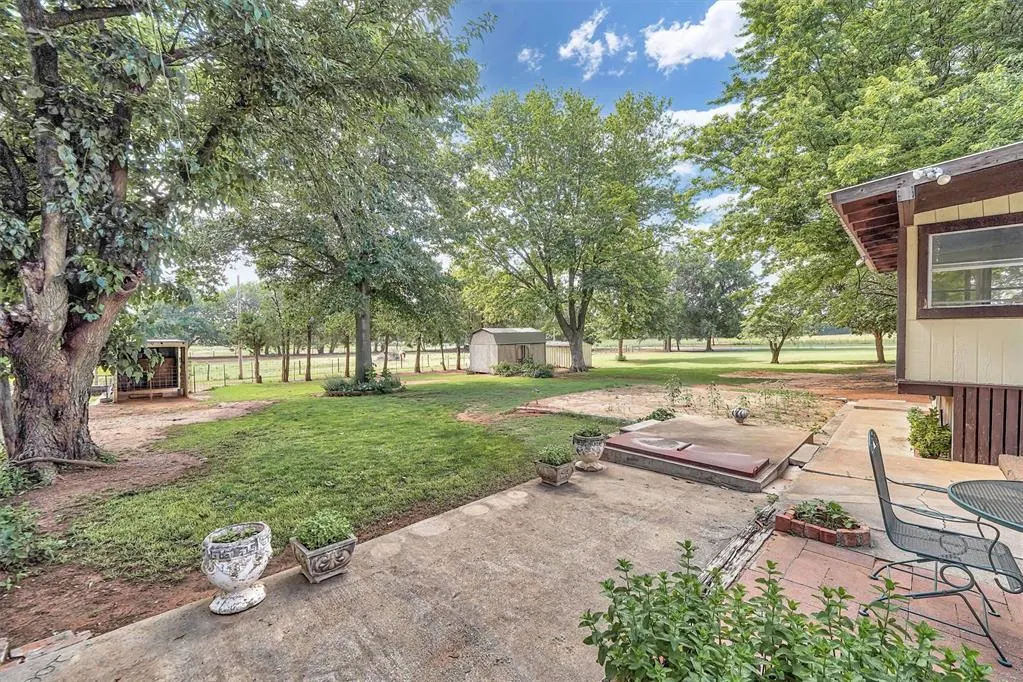 Photo 33 — 409 S McDonald Street, Dill City, OK 73641