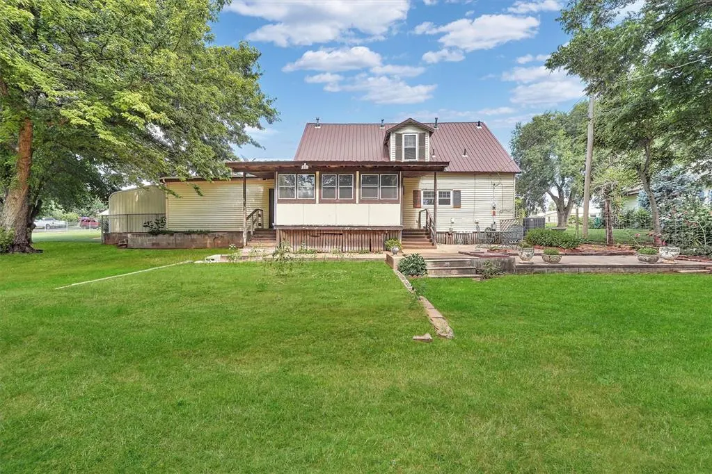 Photo 39 — 409 S McDonald Street, Dill City, OK 73641