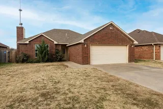 Sold home at 414 NW Granite Avenue