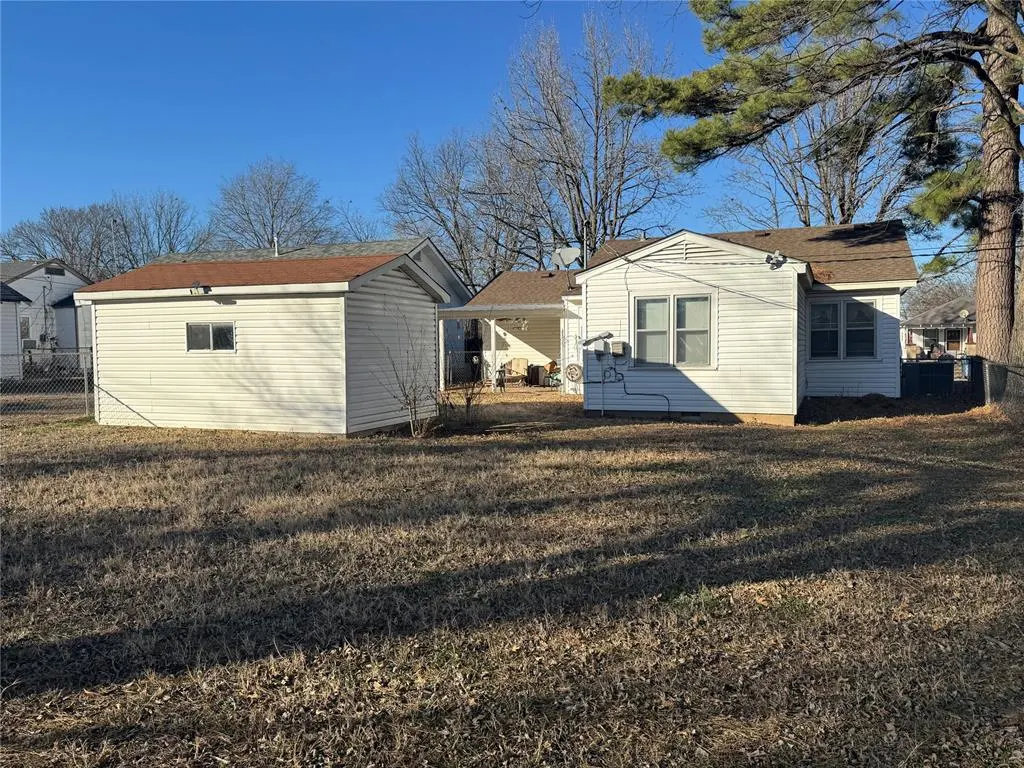 Photo 16 — 819 Lee Street, Seminole, OK 74868